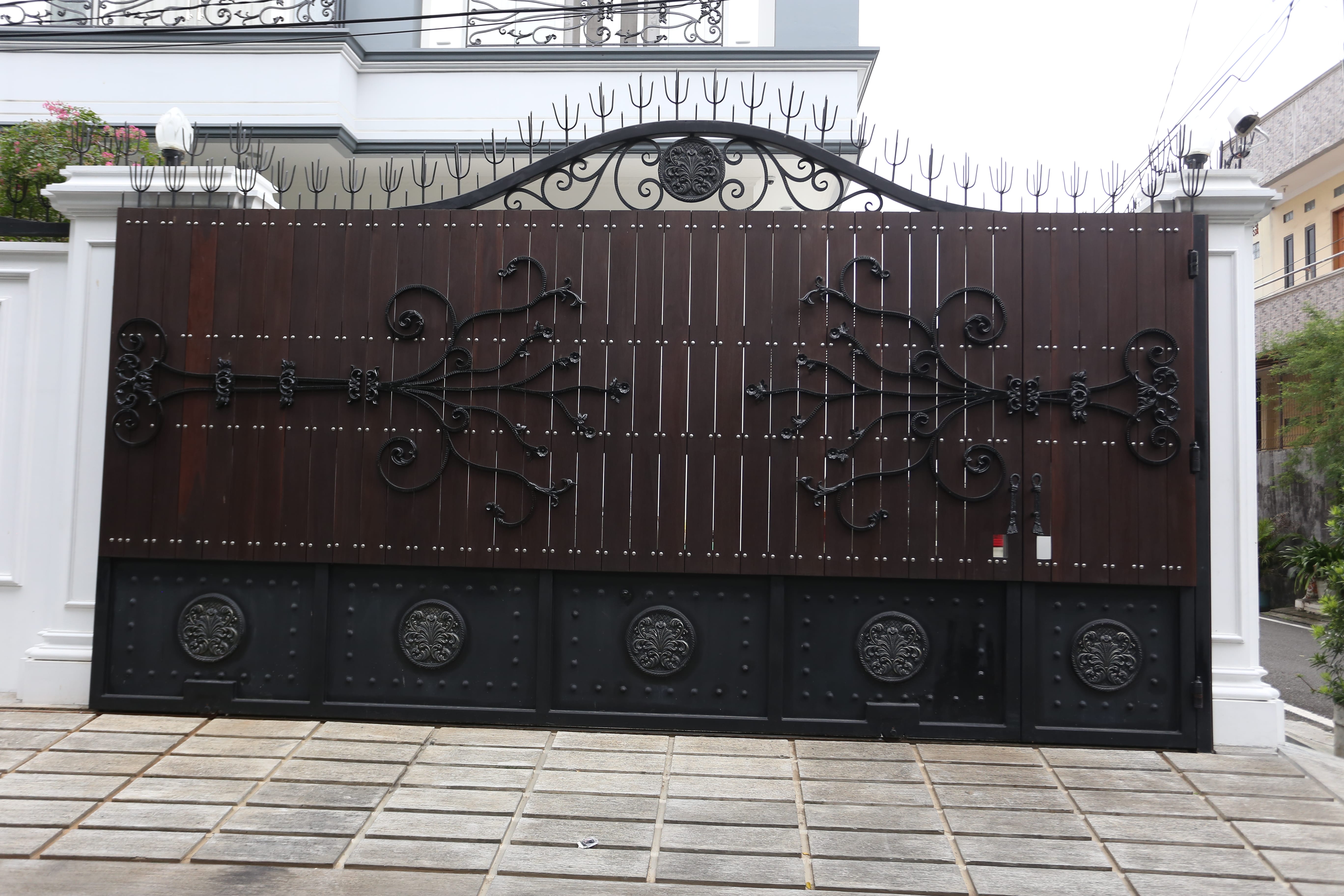 Grand entrance gate